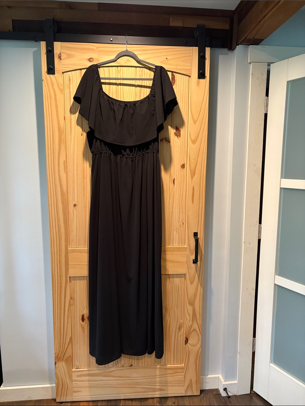 SHEIN Black Off-Shoulder Ruffle Maxi Dress